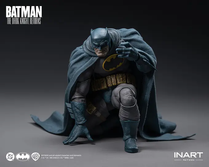 Batman: The Dark Knight Returns Batman (Blue Suit) Action Figure | INART photo 11