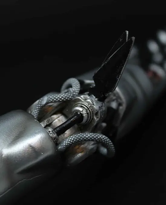 Cyberpunk: Edgerunners Johnny Silverhand Arm Replica | Neamedia Icons photo 8
