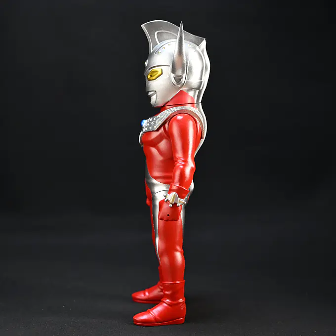 Ultraman Taro Debut Colorway Sofubi Figure | Planet-X photo 7